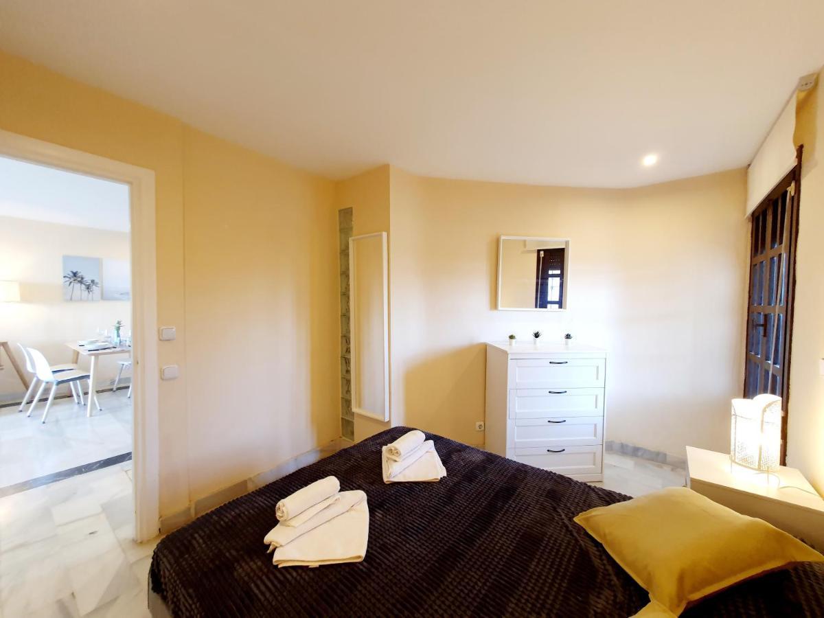 Cozy Apartment On The Beach Sitio de Calahonda Ngoại thất bức ảnh