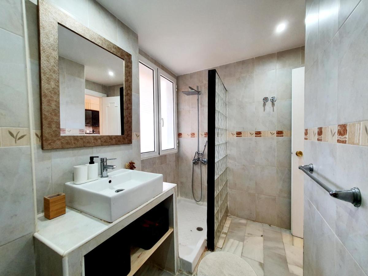 Cozy Apartment On The Beach Sitio de Calahonda Ngoại thất bức ảnh
