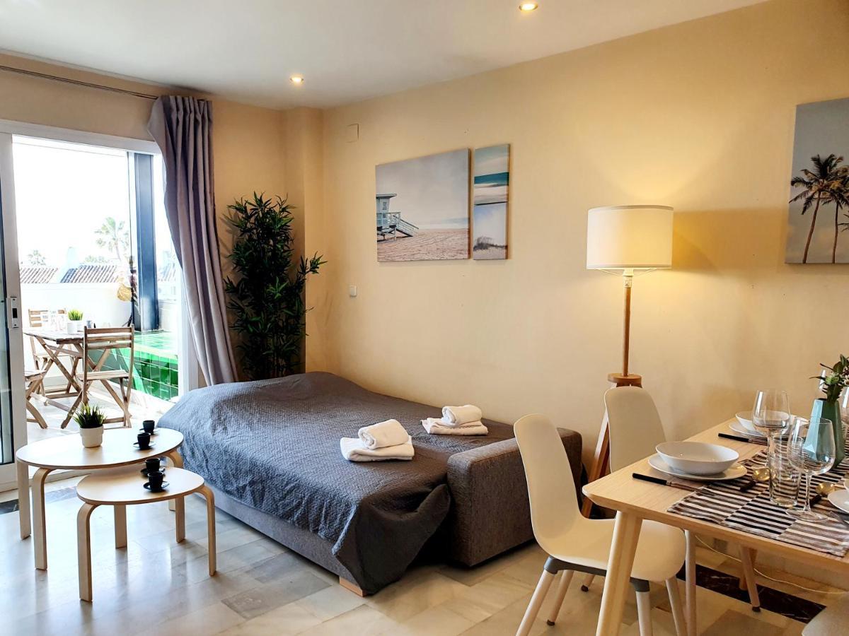 Cozy Apartment On The Beach Sitio de Calahonda Ngoại thất bức ảnh