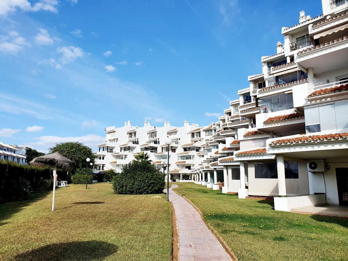 Cozy Apartment On The Beach Sitio de Calahonda Ngoại thất bức ảnh
