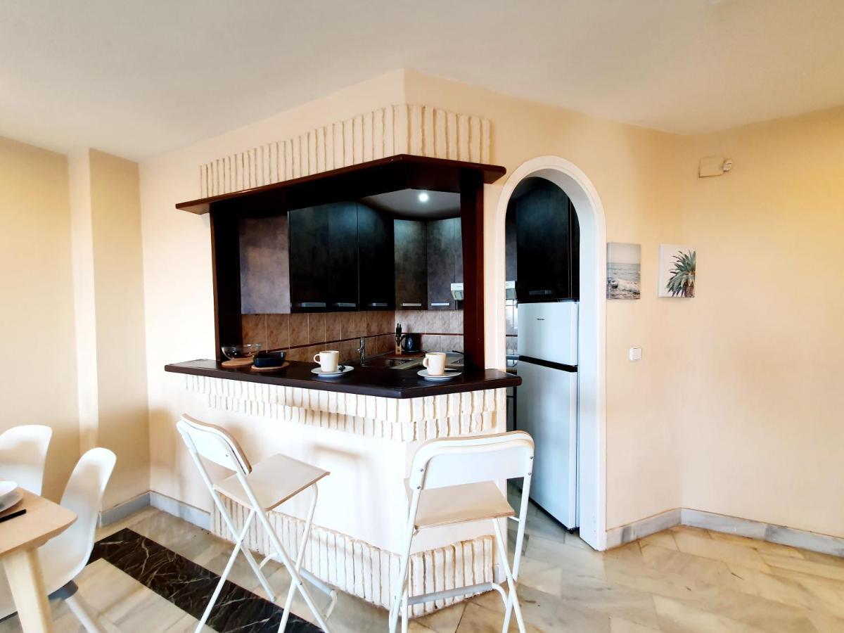 Cozy Apartment On The Beach Sitio de Calahonda Ngoại thất bức ảnh